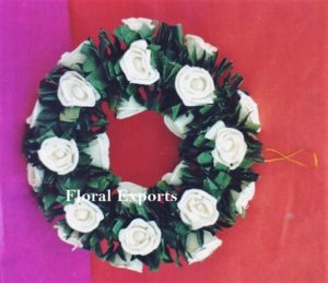 OLD ROSE & LEAF WREATH